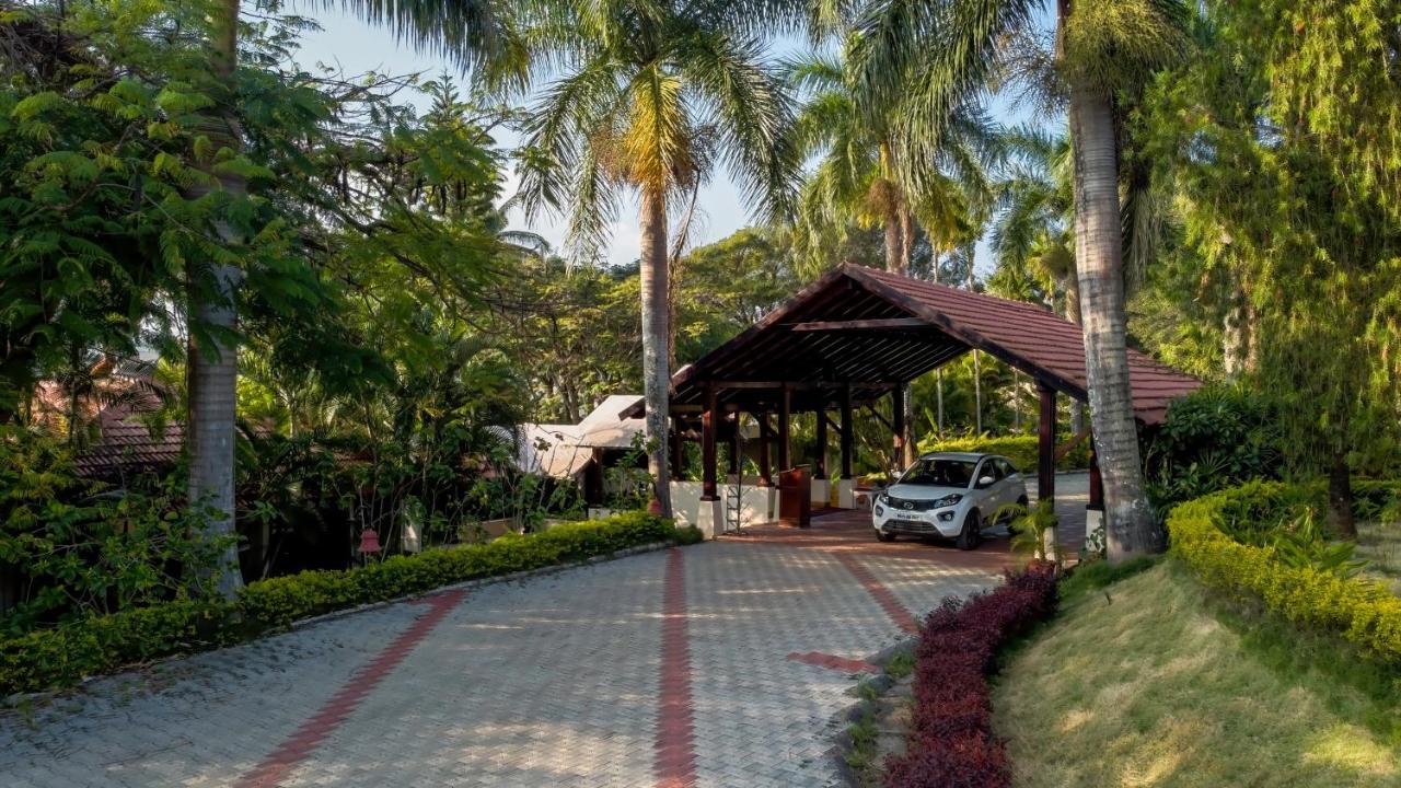 Gateway Chikmagalur Hotell Exteriör bild